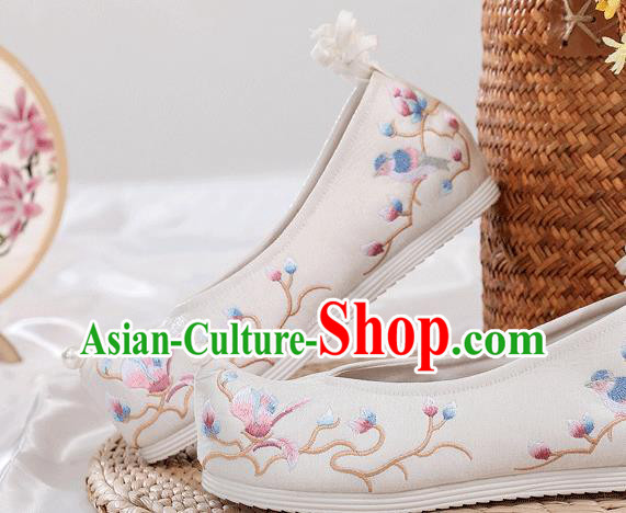 China Traditional Ming Dynasty Princess Bow Shoes Embroidered Mangnolia Shoes National White Satin Shoes