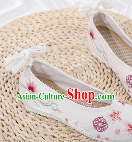 China Embroidered Shoes Ancient Princess White Cloth Shoes Traditional Hanfu Bow Shoes