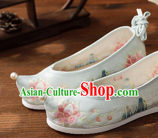 China Handmade Hanfu Bow Shoes Traditional National Woman Cloth Shoes Light Blue Embroidered Lotus Shoes