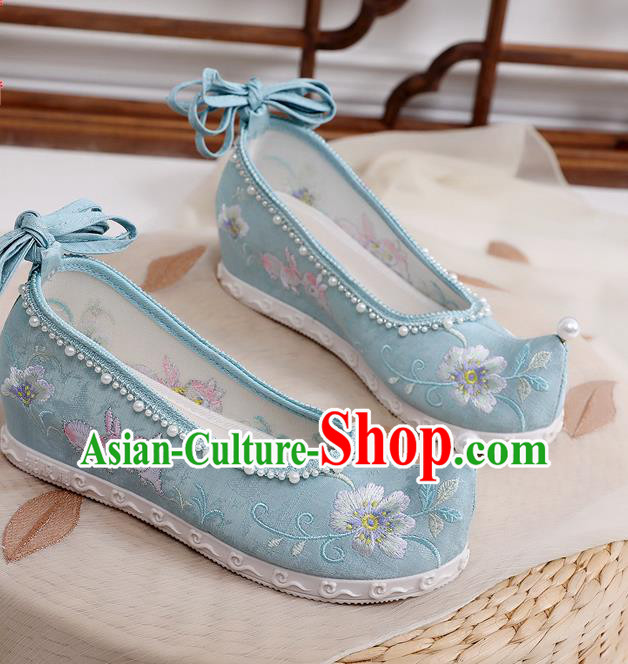China Traditional Hanfu Shoes Ancient Ming Dynasty Princess Shoes Blue Embroidered Shoes