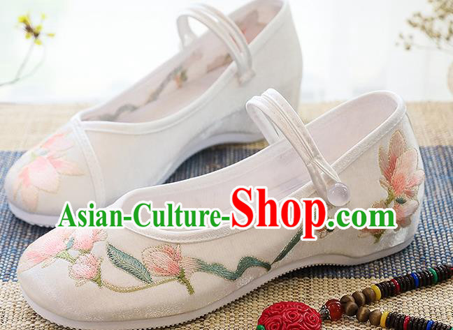 Chinese Traditional Classical Dance Shoes Embroidered Mangnolia White Shoes Hanfu Shoes