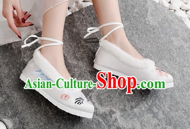 Chinese Traditional Folk Dance Shoes Woman Embroidered Crane Shoes National White Cloth Shoes
