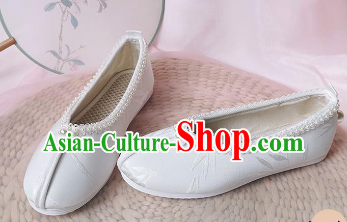 China Traditional Song Dynasty Hanfu Shoes Ancient Palace Lady Shoes Classical White Cloth Shoes
