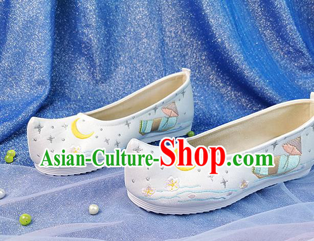 China Traditional Hanfu Embroidered Shoes Ancient Young Lady Shoes Classical Dance Shoes