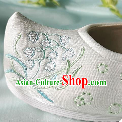 China Classical Dance Shoes Traditional Hanfu Embroidered Shoes Ancient Young Lady Shoes