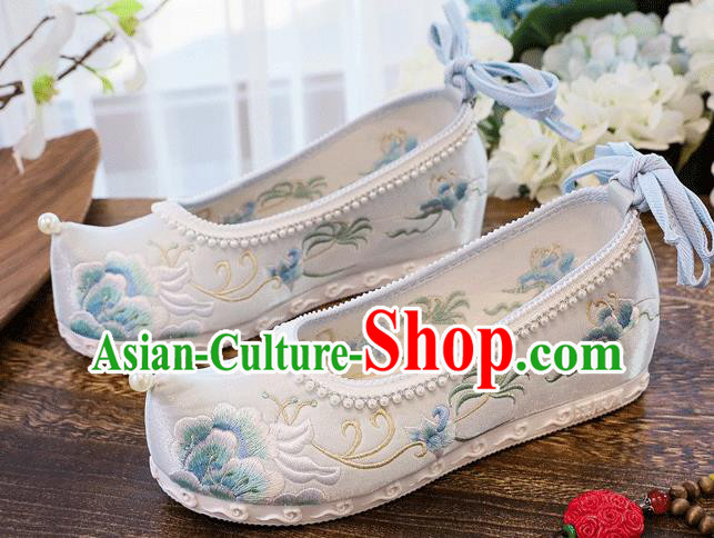 China National Embroidered Peony Shoes Handmade Folk Dance Pearls Shoes Traditional Hanfu Woman Light Blue Shoes