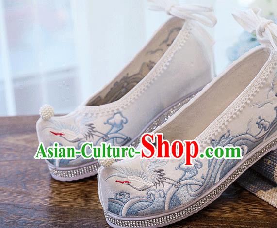 China Embroidered Crane Shoes Handmade Hanfu White Cloth Shoes Traditional Ming Dynasty Princess Shoes