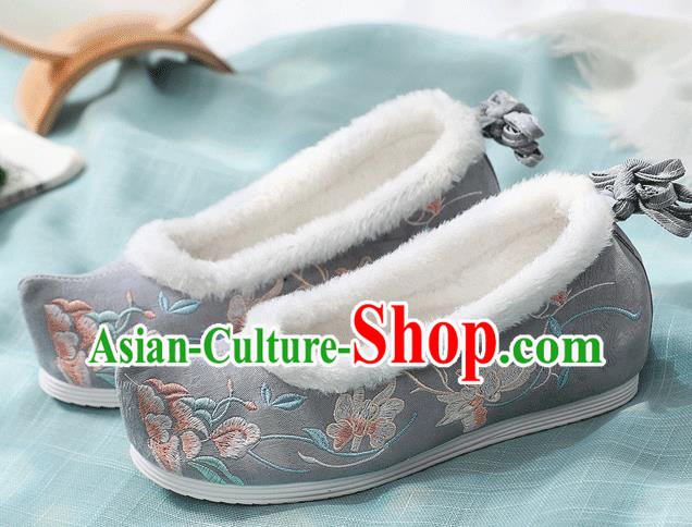 China Traditional Embroidered Shoes National Winter Cotton Shoes Handmade Grey Cloth Hanfu Shoes