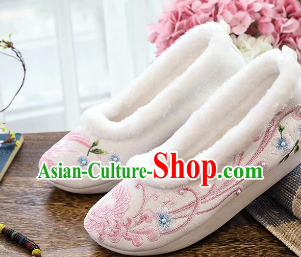 China National Woman Winter Shoes Traditional Embroidered Pearls White Cloth Shoes Folk Dance Shoes