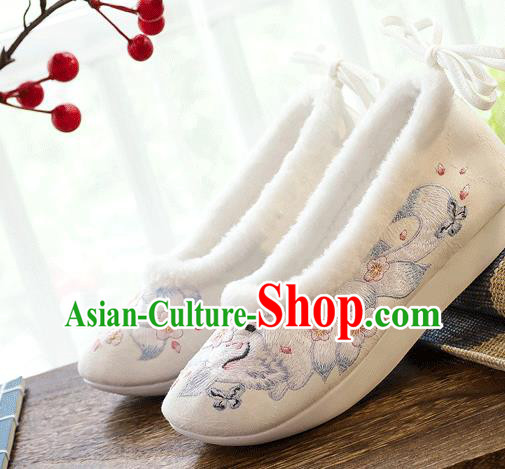 China National Woman Winter White Cloth Shoes Embroidered Nine Tail Fox Shoes Traditional Folk Dance Shoes