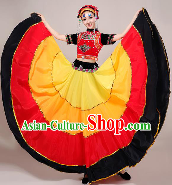 China Minority Torch Festival Dress Yi Nationality Folk Dance Costumes Guizhou Ethnic Performance Outfits and Headwear