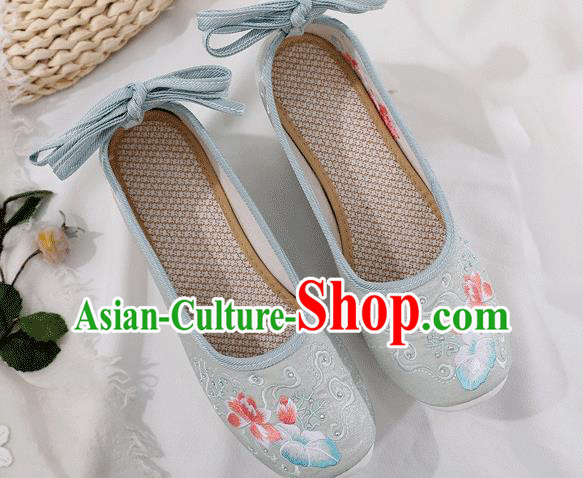 China Embroidered Light Green Cloth Shoes Traditional Shoes Folk Dance Platform Shoes