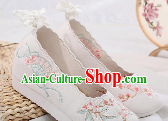 China Traditional Shoes Folk Dance Platform Shoes Embroidered Plum Fan White Cloth Shoes