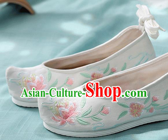 China Folk Dance White Cloth Shoes Embroidered Peach Blossom Shoes Traditional Hanfu Bow Shoes