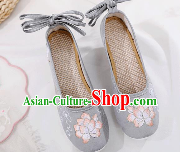 China Traditional Embroidered Grey Cloth Shoes Ancient Ming Dynasty Princess Shoes