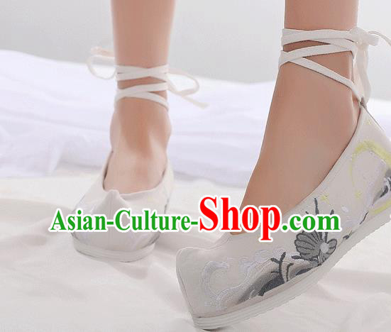 China Classical Embroidered Shoes Traditional Hanfu Bow Shoes Ancient Princess White Cloth Shoes