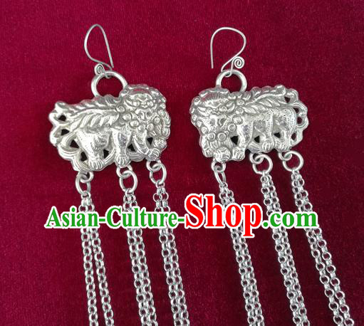 China National Ethnic Silver Lion Tassel Earrings Traditional Cheongsam Ear Jewelry