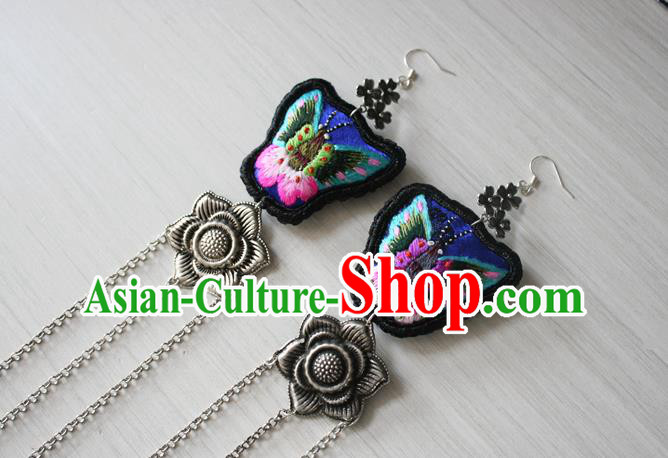 China National Ethnic Silver Flower Tassel Earrings Traditional Cheongsam Embroidered Butterfly Ear Accessories