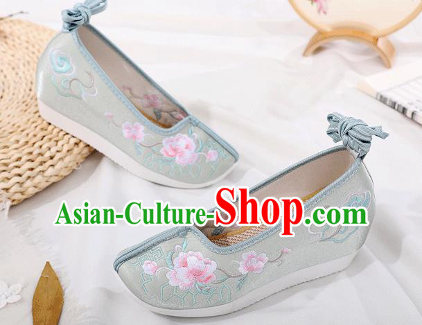 China Ancient Princess Shoes Handmade Light Green Cloth Shoes Traditional Embroidered Hanfu Shoes