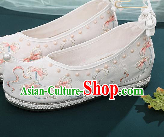 China Embroidered Mangnolia Shoes Ancient White Cloth Shoes Traditional Hanfu Pearls Shoes Ming Dynasty Princess Bow Shoes