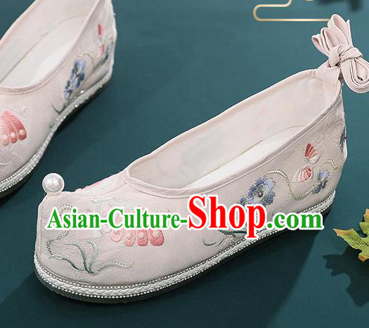 China Embroidered Butterfly Shoes Traditional Beige Cloth Hanfu Shoes Ancient Ming Dynasty Princess Shoes