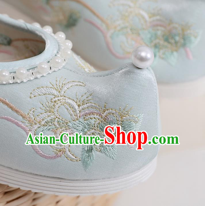 China Embroidery Pearls Shoes Traditional Song Dynasty Princess Blue Cloth Shoes Ancient Hanfu Shoes