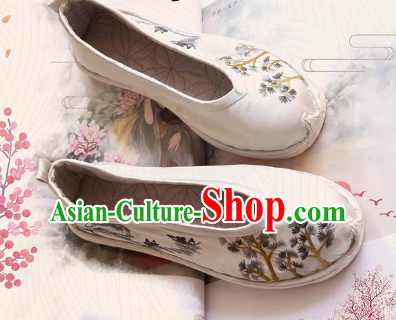 Chinese Traditional National Strong Cloth Soles Shoes Ethnic Woman Shoes Hand Embroidered Satin Shoes