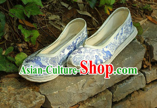 Chinese Traditional Ancient Empress Shoes Classical Dragons Pattern Shoes Handmade White Brocade Shoes