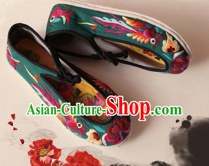 Chinese Handmade Embroidered Green Shoes Traditional Strong Cloth Soles Shoes Yi Ethnic Folk Dance Shoes