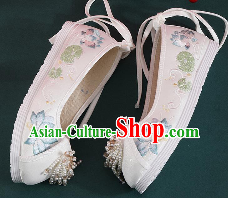 Chinese Classical Dance White Cloth Shoes National Embroidered Lotus Shoes Traditional Beads Tassel Shoes