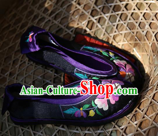 Chinese Hand Embroidered Black Satin Shoes Traditional Folk Dance Shoes Yunnan Ethnic Woman Shoes