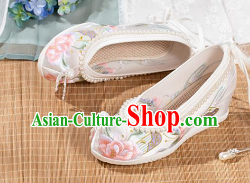 Chinese Traditional Pearls Tassel Shoes Classical Wedge Heel Shoes National White Embroidered Shoes