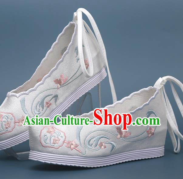 Chinese Traditional Hanfu Shoes Classical Dance Satin Shoes National Embroidery Palace Fan Shoes