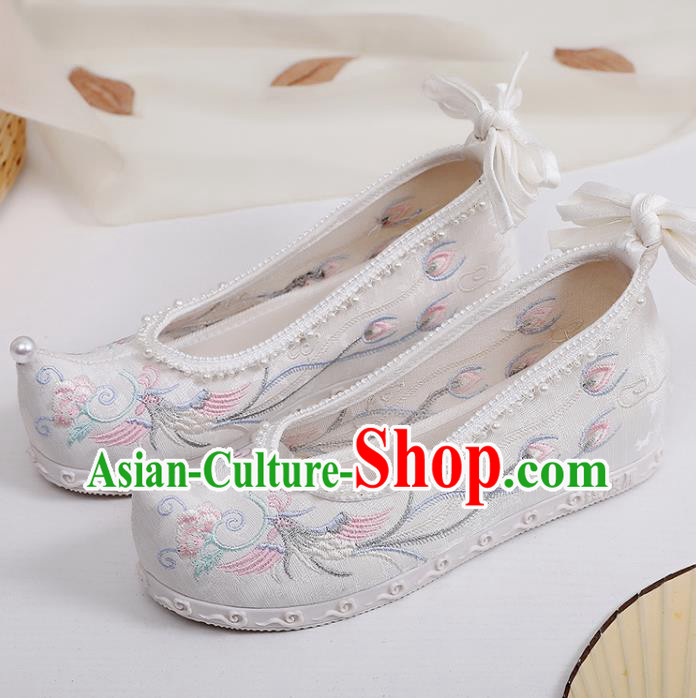 Chinese Traditional White Cloth Shoes Classical Pearls Shoes National Embroidery Phoenix Peony Shoes