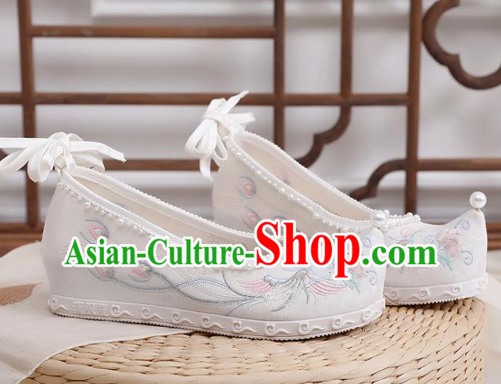 Chinese Traditional White Cloth Shoes Classical Pearls Shoes National Embroidery Phoenix Peony Shoes