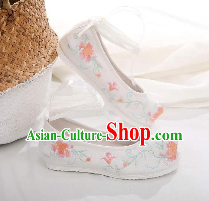 China Traditional Ming Dynasty Bow Shoes Ancient Princess Shoes Embroidered White Cloth Shoes