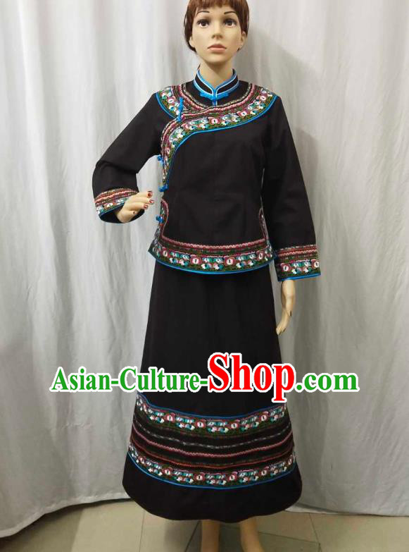 Chinese Bouyei Ethnic Folk Dance Garment Clothing Traditional Puyi Nationality Embroidered Black Blouse and Skirt Suits