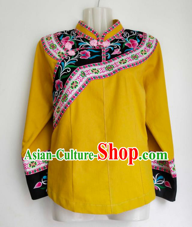 Chinese Guangxi Minority Embroidered Shirt Clothing Zhuang Nationality Yellow Blouse Ethnic Woman Top Garment