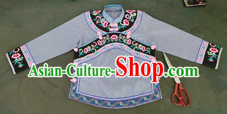 Chinese Guizhou Ethnic Dance Clothing Bouyei Nationality Embroidered Grey Blouse Top Garment