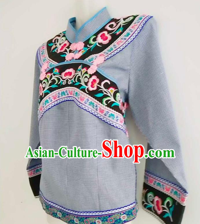 Chinese Guizhou Ethnic Dance Clothing Bouyei Nationality Embroidered Grey Blouse Top Garment