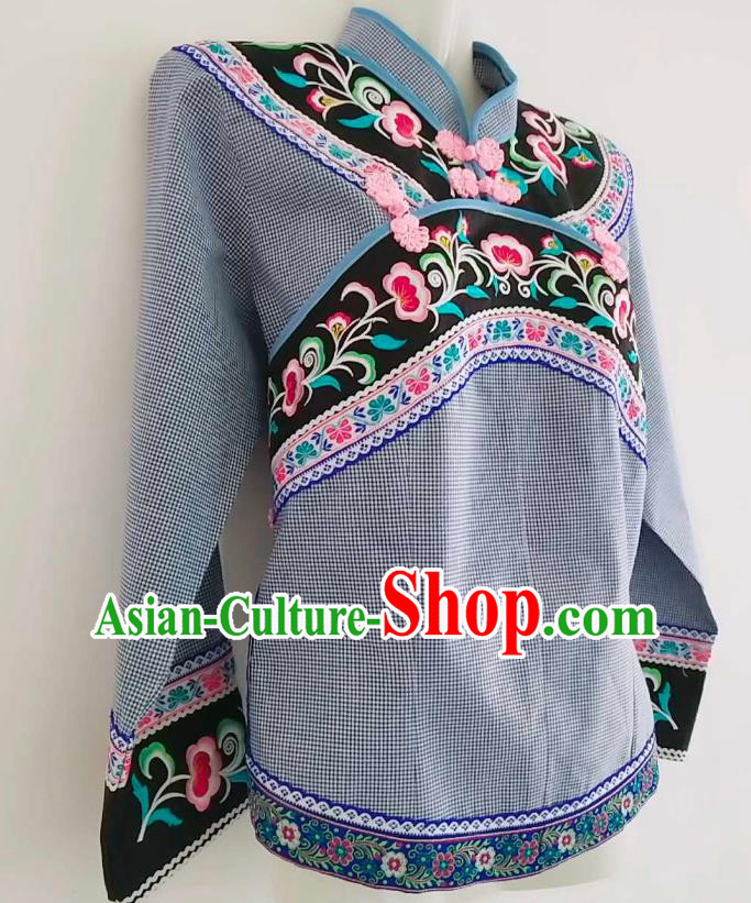 Chinese Guizhou Ethnic Dance Clothing Bouyei Nationality Embroidered Grey Blouse Top Garment