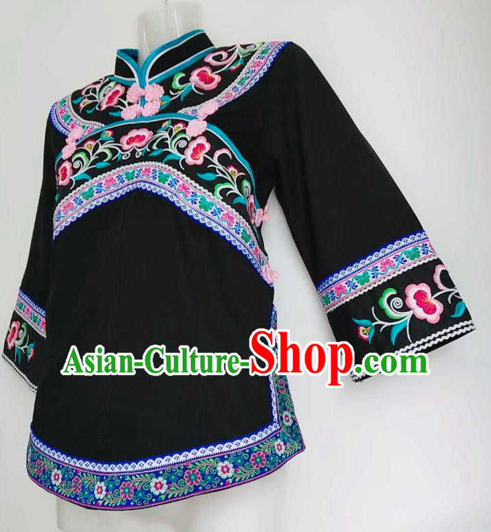 Chinese Bouyei Nationality Embroidered Black Blouse Guizhou Ethnic Dance Top Garment Clothing