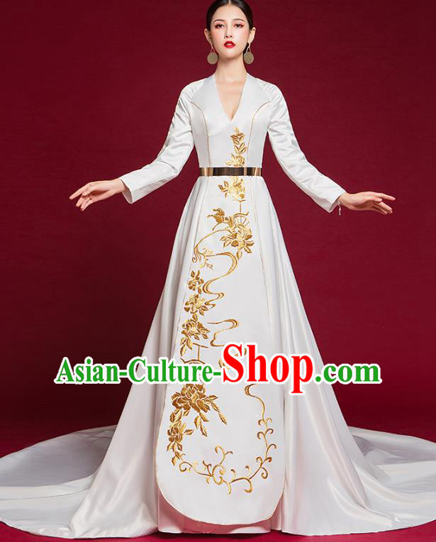 China Stage Show Trailing Full Dress Catwalks White Fashion Clothing Compere Dress Garment