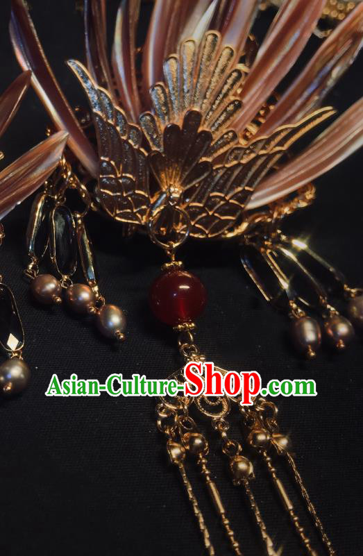 China Handmade Golden Phoenix Hairpin Traditional Tang Dynasty Hair Accessories Ancient Swordswoman Shell Hair Crown