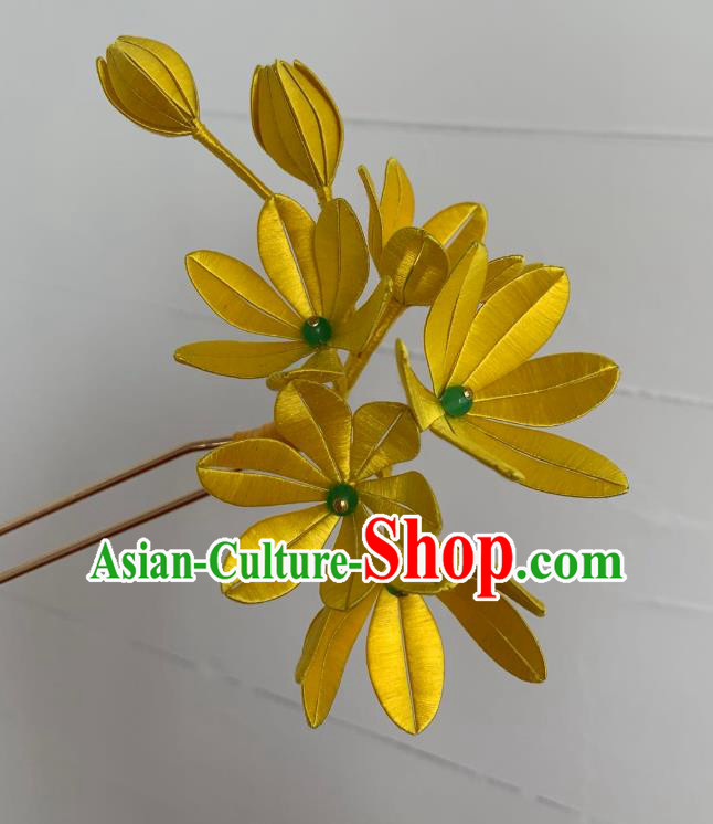China Handmade Yellow Silk Winter Jasmine Hairpin Traditional Hanfu Hair Accessories Ancient Song Dynasty Young Woman Hair Clip