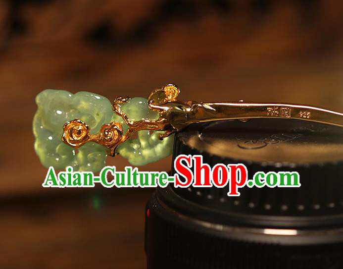 China Handmade Jadeite Cloud Hairpin Traditional Cheongsam Headwear Ancient Palace Lady Golden Hair Stick