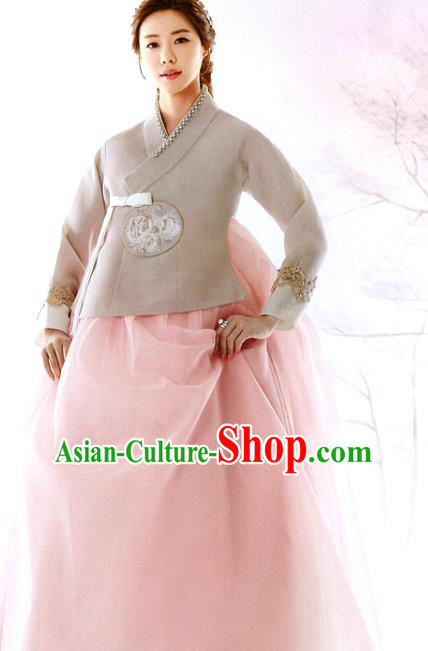 Asian Korea Traditional Garments Fashion Korean Bride Hanbok Clothing Wedding Grey Blouse and Pink Dress