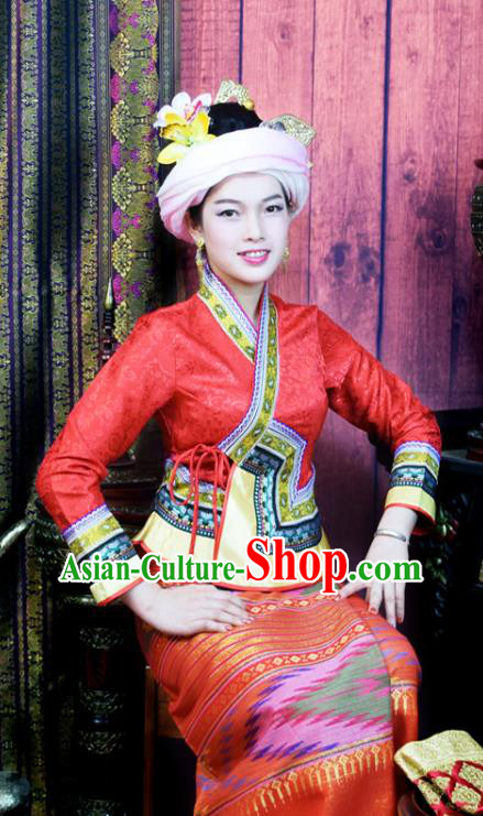 China Dai Nationality Wedding Clothing Yunnan Ethnic Bride Red Brocade Blouse and Skirt Uniforms