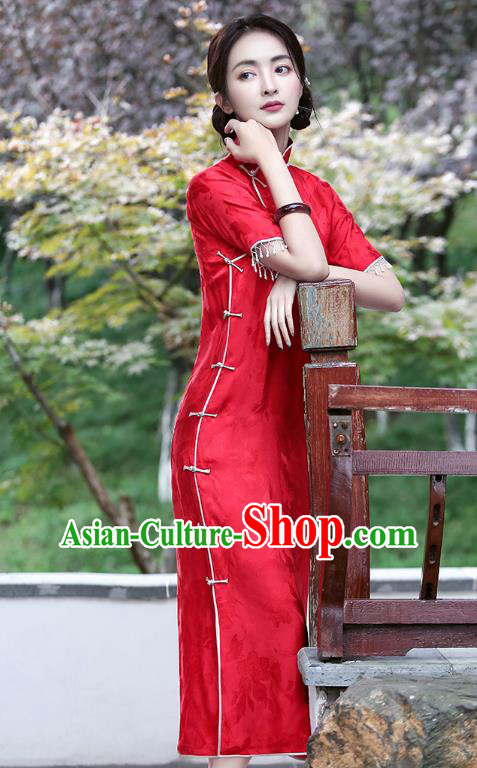 Republic of China National Young Woman Cheongsam Traditional Beads Tassel Red Silk Qipao Dress