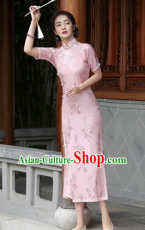 Republic of China National Pink Silk Cheongsam Traditional Shanghai Young Woman Qipao Dress